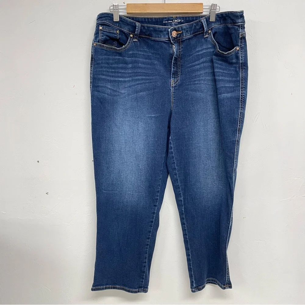 Chicos The Platinum Crop Dark Wash Jeans XL